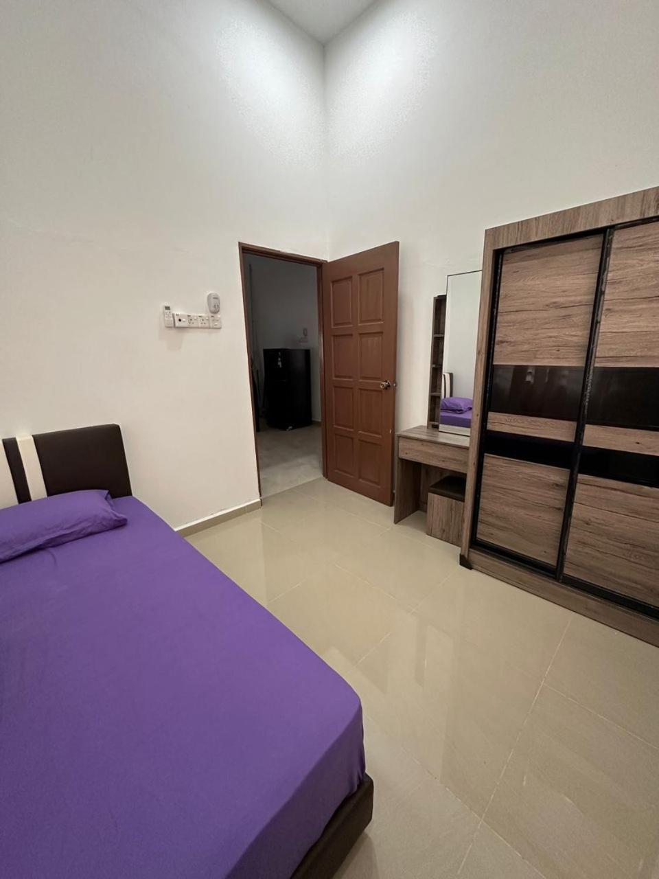 Homestay Kemaman Fyna08 Semi-D, 4 Bedrooms Dekat Pantai Kijal Extérieur photo